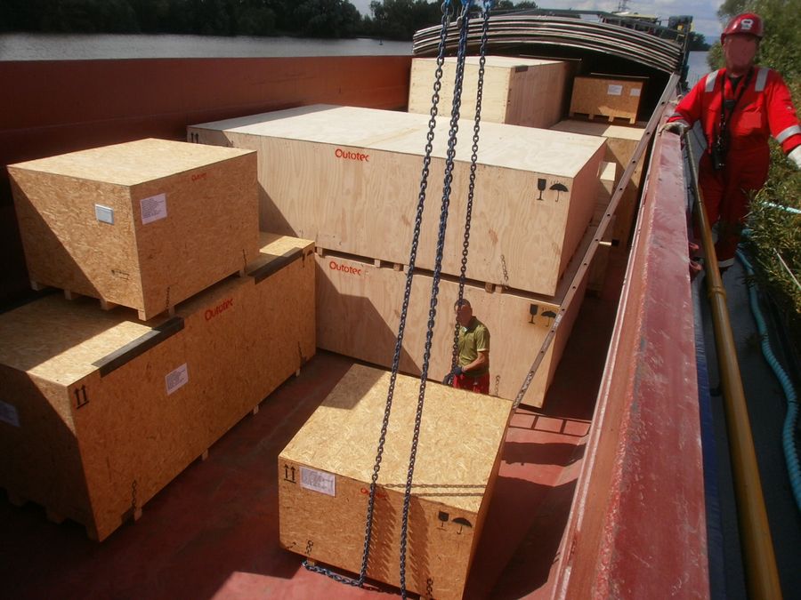 Schiff Binnenschiff Schwertransport Wasser
